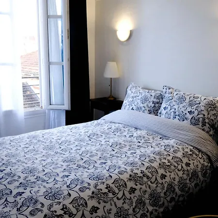 Beau Calme à Louer Clichy